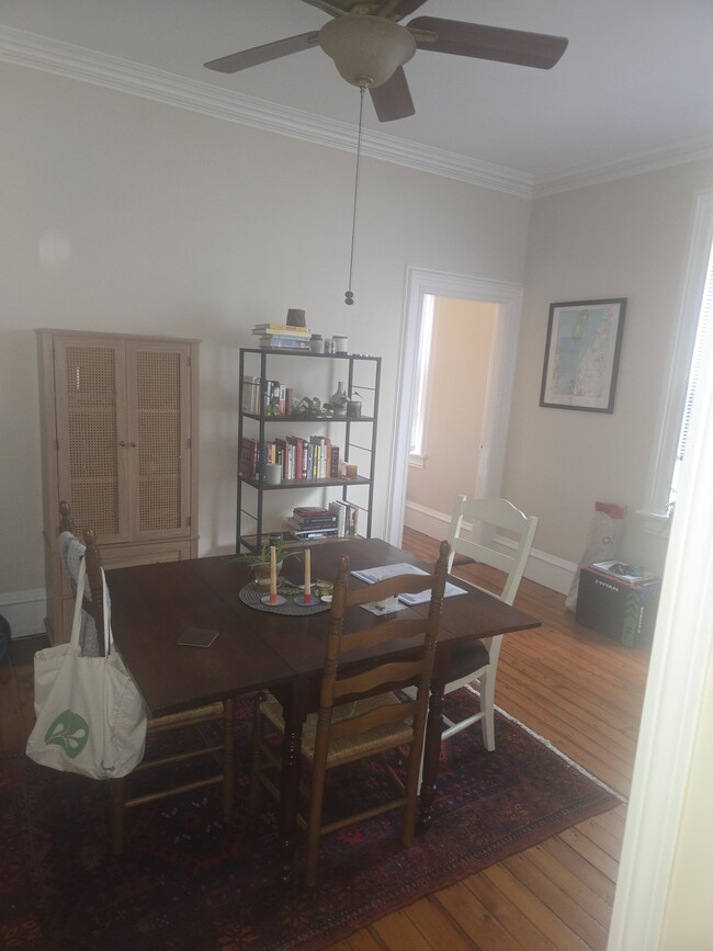 Foto del edificio - 133 Doyle Ave
