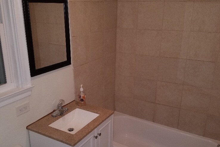 Bathroom - 9 E Overlea Ave
