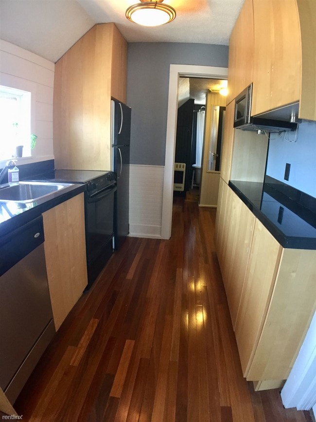 Foto del edificio - 1 br, 1 bath Apartment - 121 N 2nd St