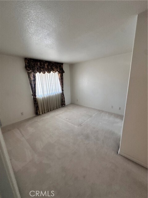 Foto del edificio - 5342 Duke Dr