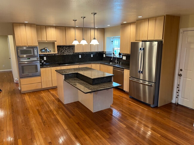 Photo - 451 Dale Rd House