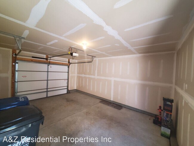 Building Photo - 4 br, 2.5 bath House - 2621 Keziah Rd