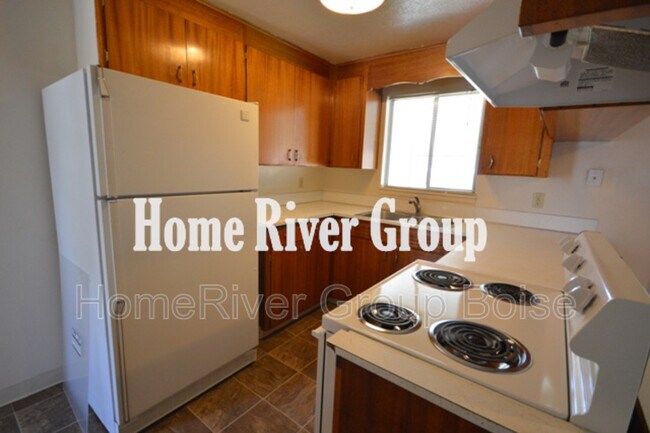 Foto del edificio - 2137 N Regal Dr