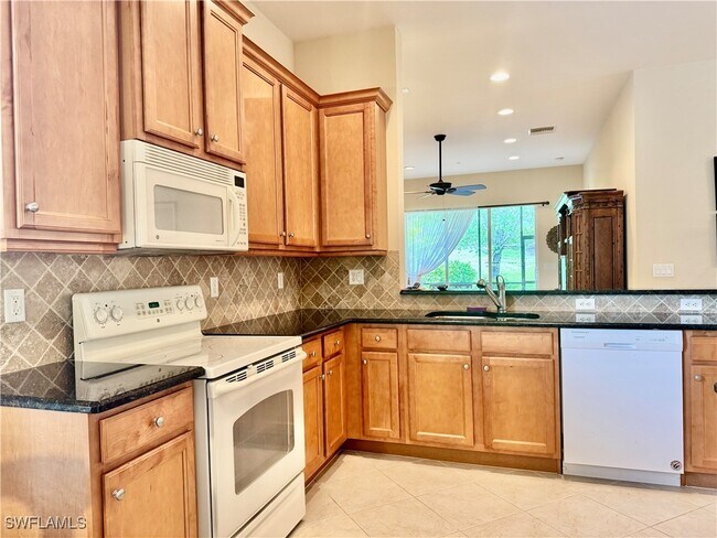 Foto del edificio - 10419 Carolina Willow Dr