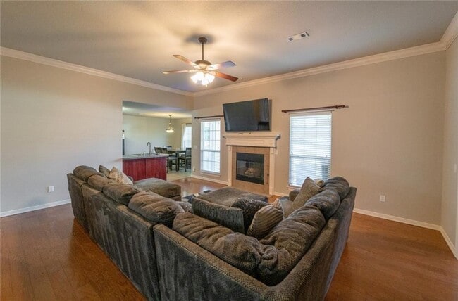 Building Photo - 3449 Mulberry Ln