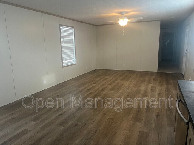 Foto del edificio - 3512-3512 Kelly St