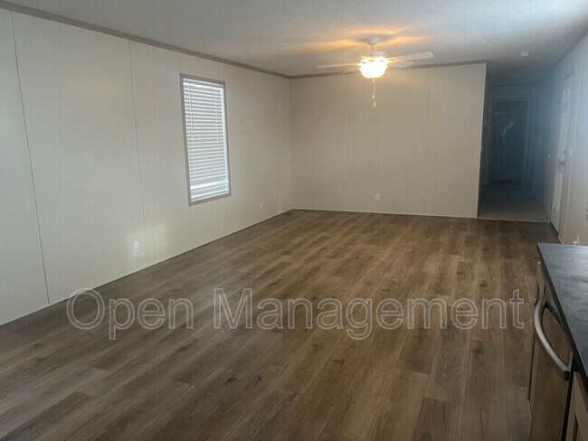 Foto del edificio - 41- 3512 Kelly St