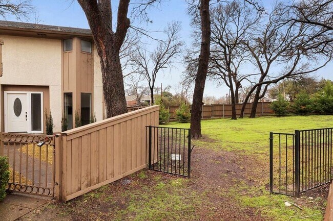 Building Photo - My Dream Home