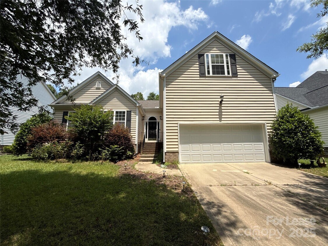 Primary Photo - 9535 Numenore Dr