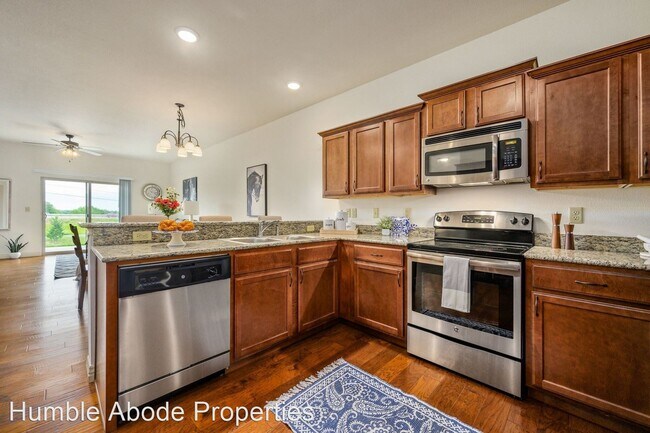 Foto del edificio - 1225 S Ingram Mill Rd