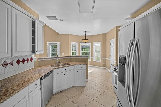 Building Photo - 3569 Rolling Hills Dr