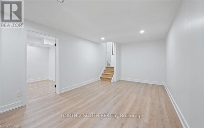 Photo du bâtiment - 105 Lilacside Dr