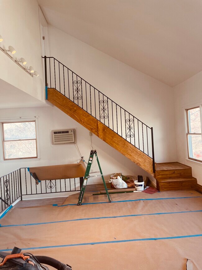 Building Photo - 52 Piave Ave