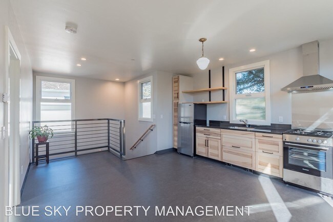 Building Photo - 1 br, 1 bath House - 1325 Laurel Street