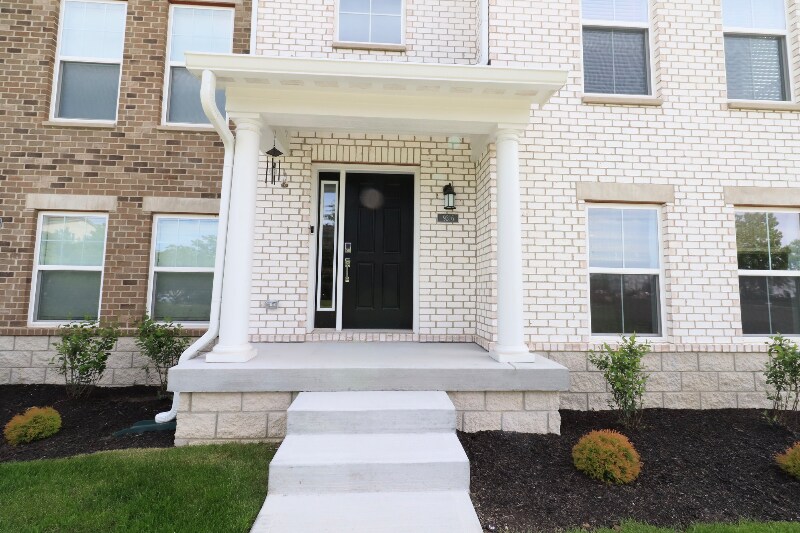 Foto principal - 9316 Benton Dr