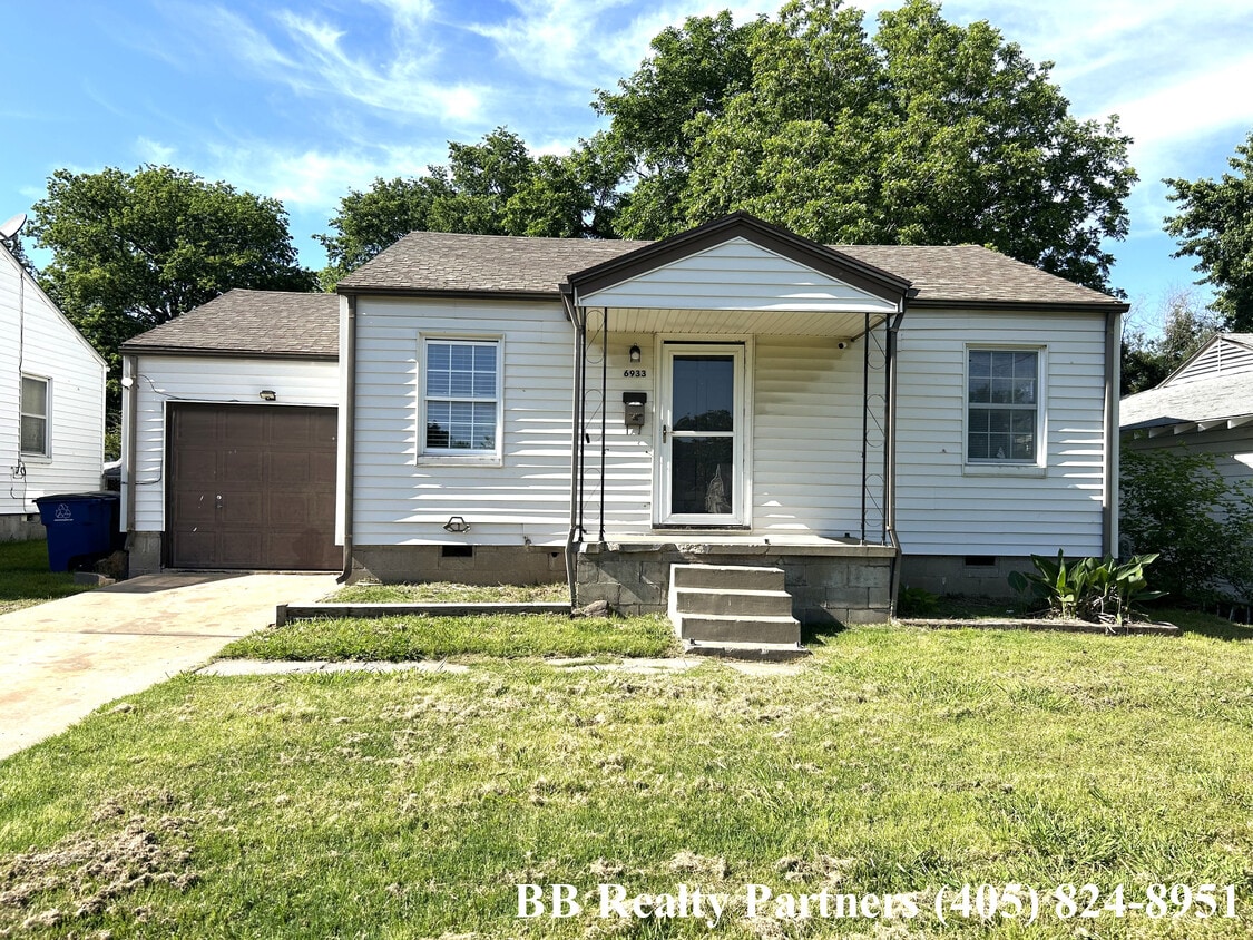 Primary Photo - 6933 E 5th Pl