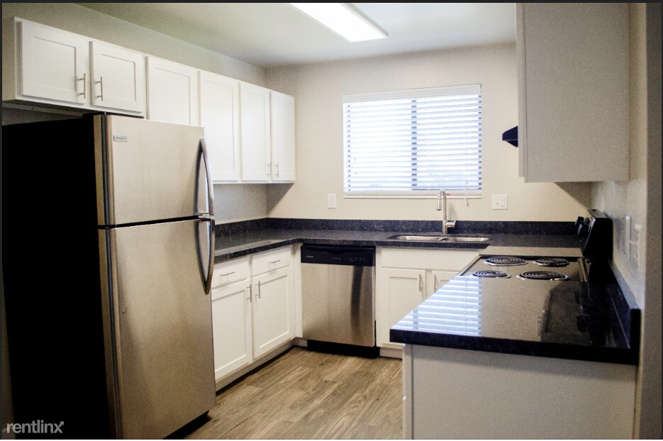 Foto principal - 2 br, 1 bath Apartment - 1794 W 700 N A12