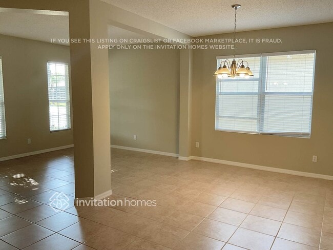 Building Photo - 632 Cressa Cir