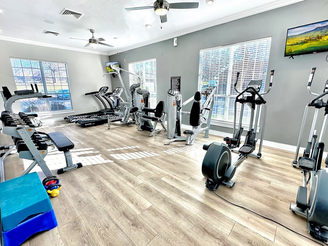 Building Photo - The Enclave Hartland