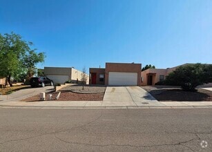 Building Photo - 2547 Las Alturas Ct