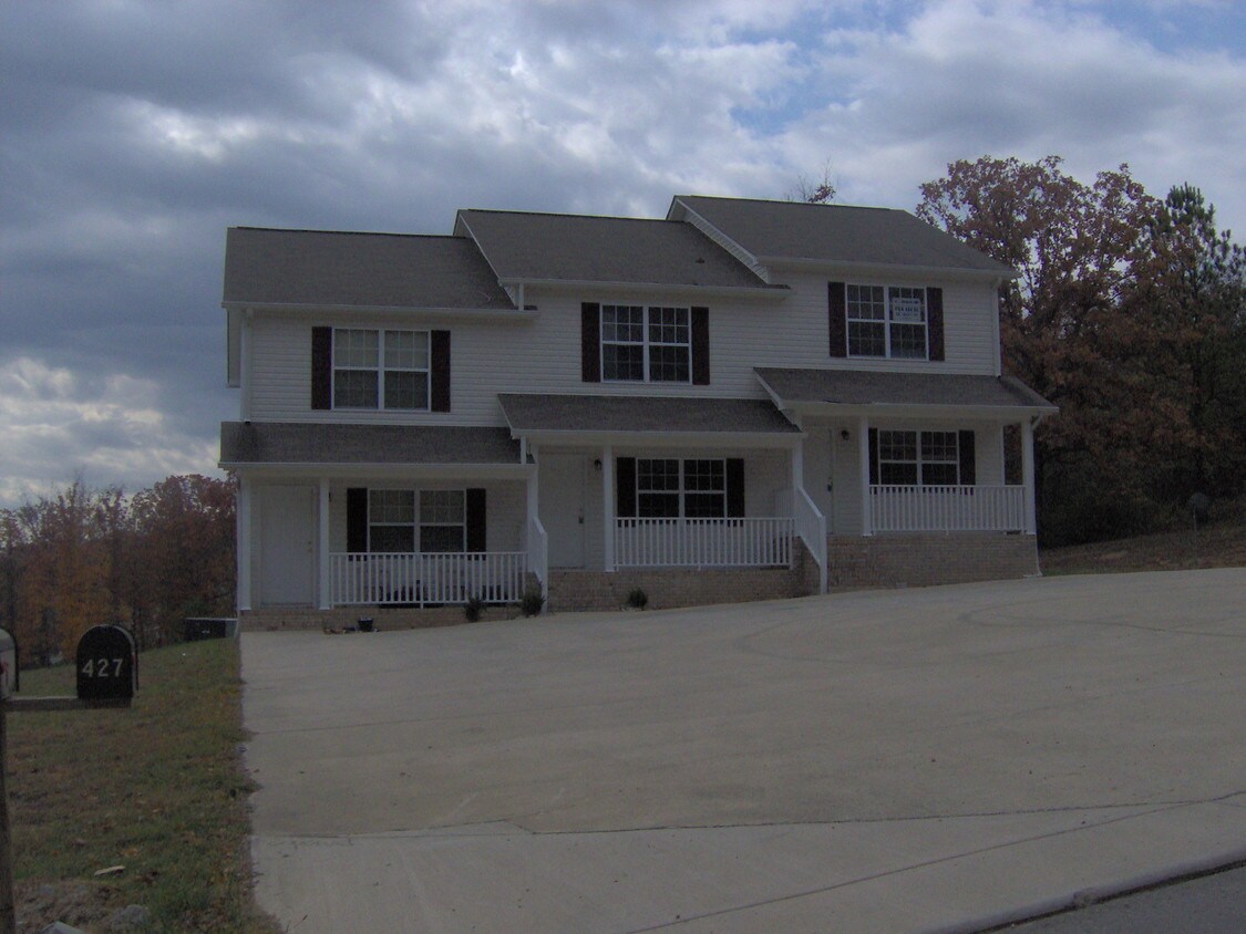 Primary Photo - 427 Shope Ridge Rd