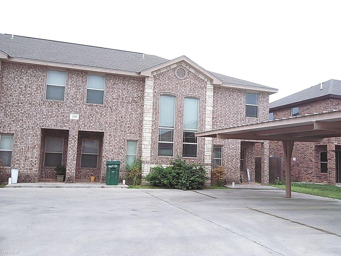 1208 W Kiwi Ave, Pharr, TX 78577 Townhome Rentals in Pharr TX