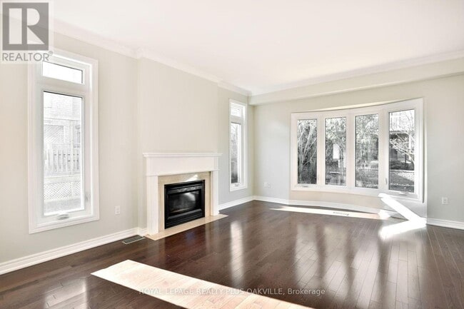 Building Photo - 1548 Bayshire Dr