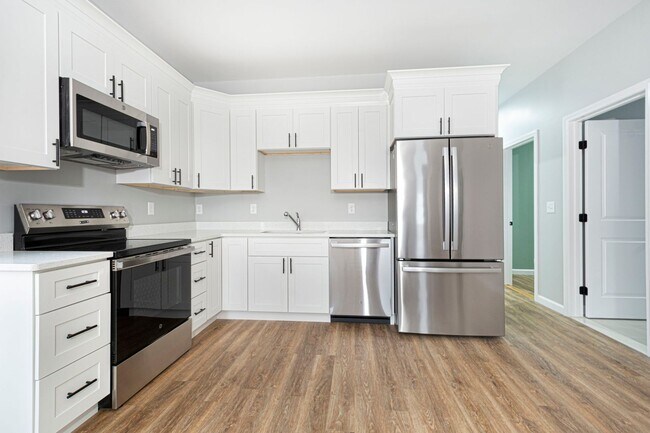 Foto del edificio - Remodeled 3 bedroom 1  bathroom 2nd Floor
