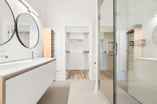 Foto del edificio - 1155 Custer Ave SE