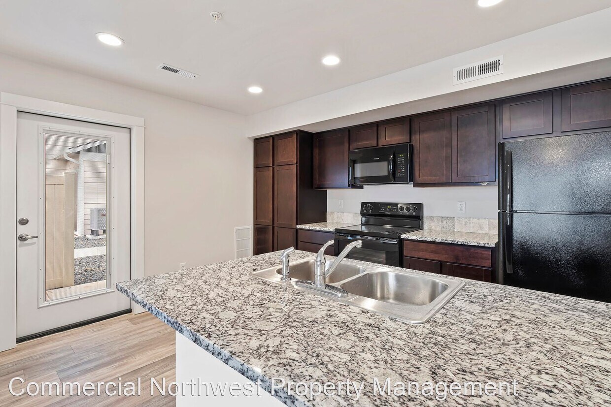 Vivienne Townhomes Apartments 1465 Field Stream Way Twin Falls, ID