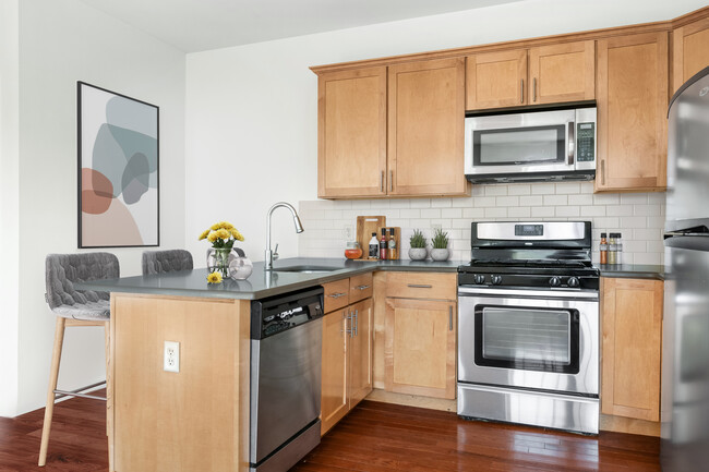 1 Bdr Kitchen - The Hub Brookdale