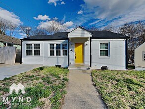 Building Photo - 713 Quarry St