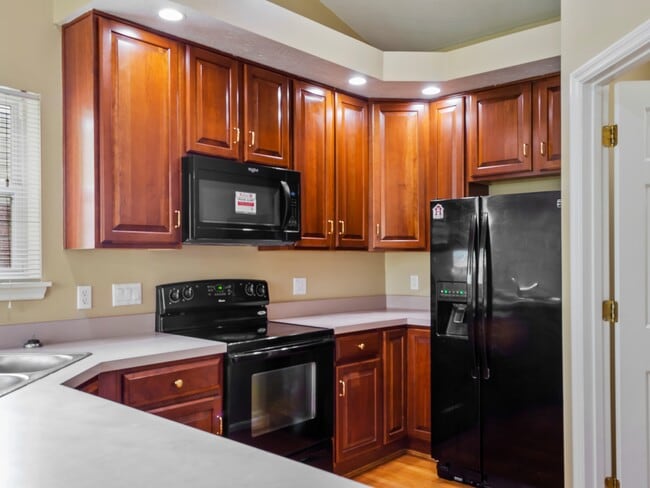 Foto del edificio - 672 E Lake Ln