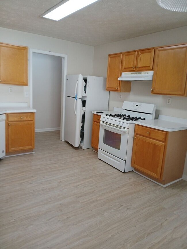 Foto del edificio - 578 Summerbrooke Ct