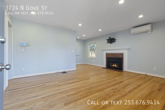 Building Photo - 3724 N Gove St
