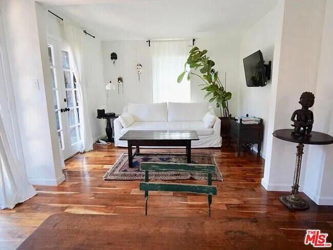 Foto del edificio - 31 18th Ave