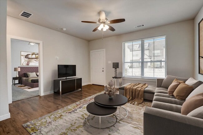 Building Photo - Townhomes at Bluebonnet Trails