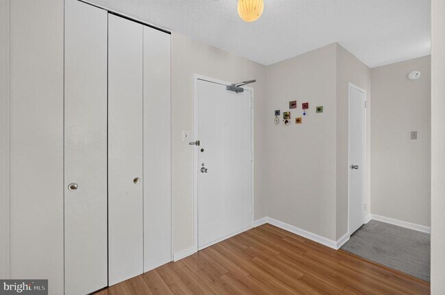 Foto del edificio - 4515 Willard Ave