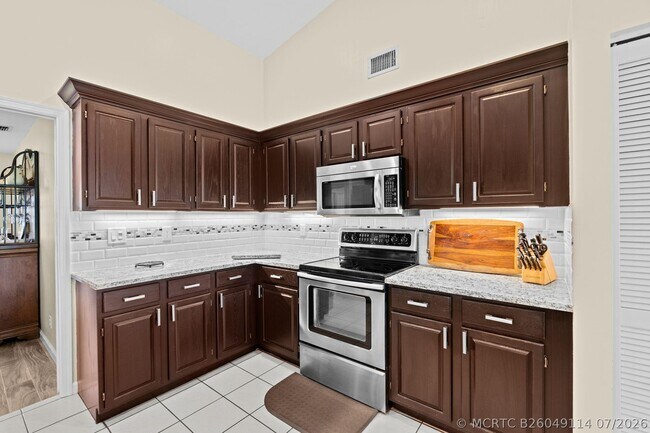 Foto del edificio - 1707 Primrose Ln