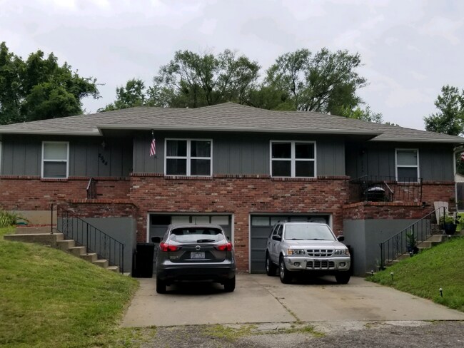Building Photo - 2944 N 71 St