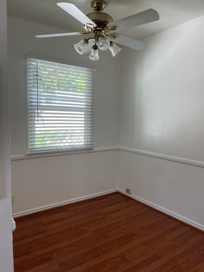 Foto del edificio - 511 Broadway St