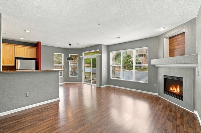 Building Photo - 9557 W San Juan Cir