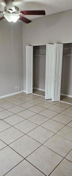 Foto del edificio - 1461 Hawthorne Pl