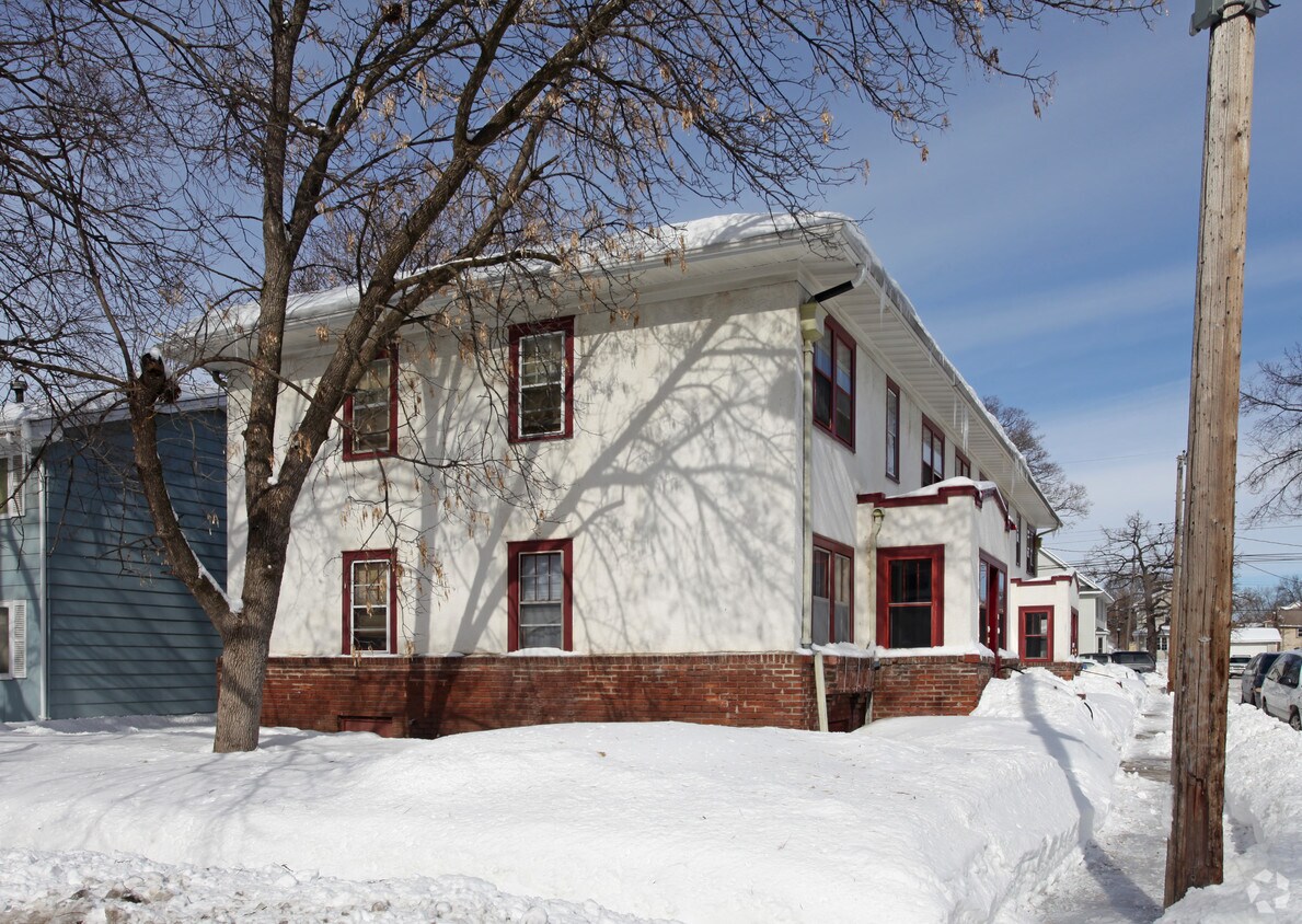 Foto del edificio - 301 Newton Ave