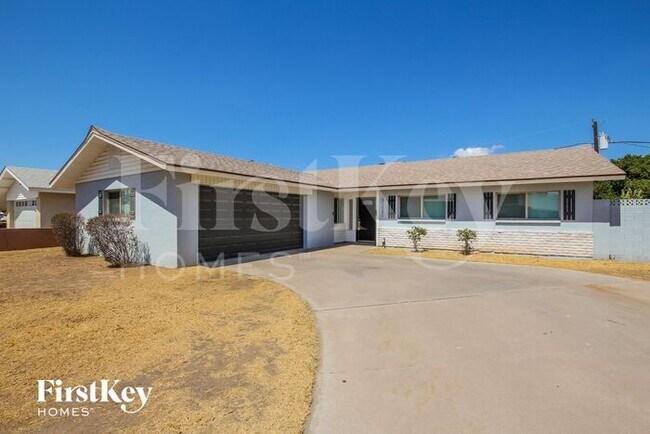 Foto del edificio - 3940 W Solano Dr S