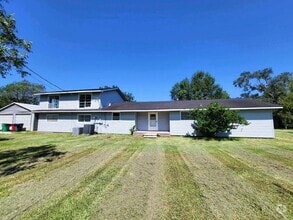 Building Photo - 20914 TX-35