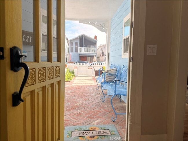 Building Photo - 123 28th St