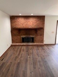 Building Photo - 2107 Olympic St