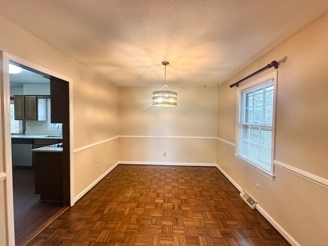 Photo - Beautiful Waterfront 4-Bedroom Home in Pir...