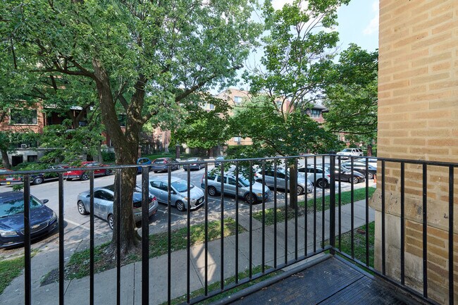 Foto del edificio - 5461 S Everett Ave